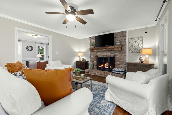 Portail à battants en aluminium : robustesse et personnalisation